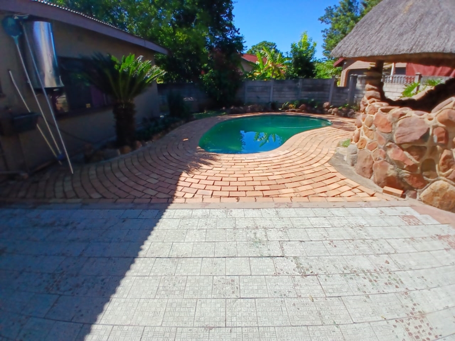4 Bedroom Property for Sale in Bodorp North West